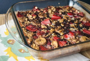 Strawberry Banana Chocolate Baked Oatmeal