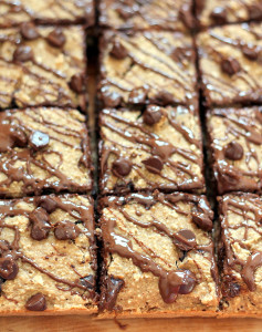 Banana Bread Chocolate Chip Breakfast Bars