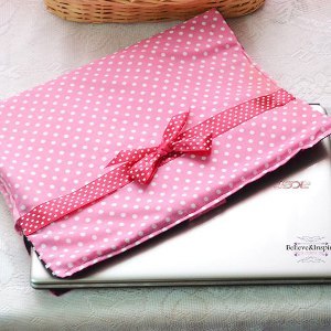 Wink of Pink DIY Laptop Sleeve