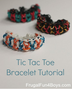Tic Tac Toe Rainbow Loom Bracelet