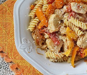 Chicken with Peppers and Pasta