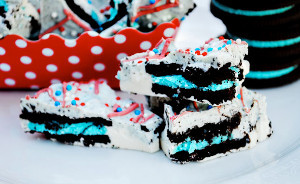 Patriotic Cookies and Cream Bark