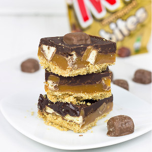 Homemade Twix Dessert Bar