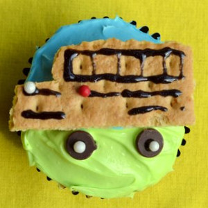 Wheels on the Bus Cupcakes