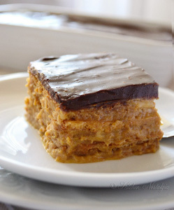 Pumpkin Eclair Cake