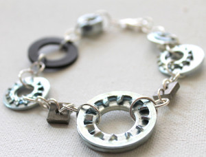 Hearty Hardware DIY Bracelet
