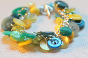 Buttons as Charms DIY Bracelet