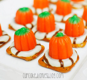 Pumpkin Pretzel Treats