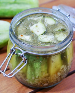 Fresh Cucumber Pickles