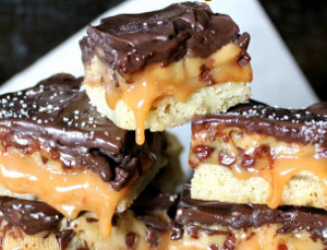 Gooey Billionaire Bars