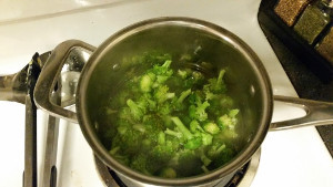Easy Cheesy Broccoli Cheddar Soup