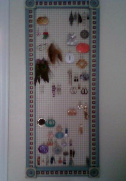 Chicken Wire Earring Holder Chicken Wire Earring Holder