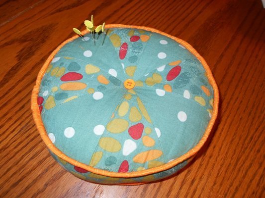 pretty pie diy pincushion ir