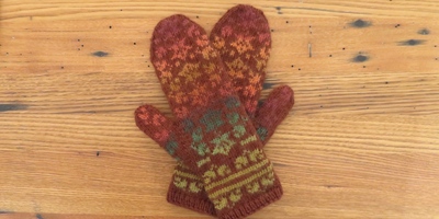 Falling Leaves Mittens