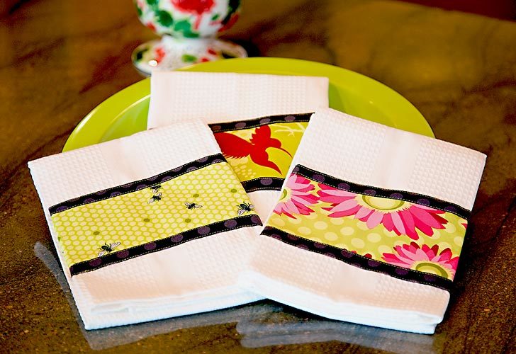kitchen towels with border design