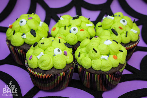 Frightfully Delightful Slime-Filled Cupcakes Frightfully Delightful Slime Filled Cupcakes