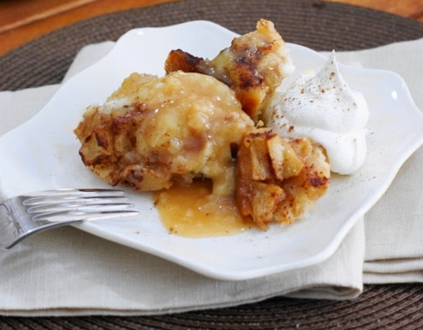 Ooey Gooey Apple Pudding Cake slow cooker apple pudding cake master 2