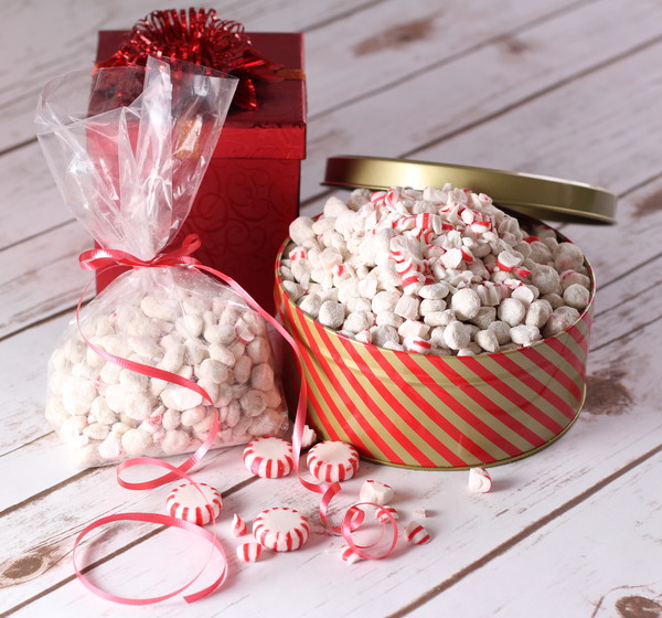 How to Make Snowman Poop in Your Slow Cooker How to Make Snowman Poop in Your Slow Cooker