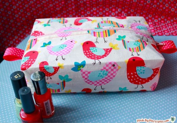 Cosmetics Box (Video) Cosmetics Box (Video)