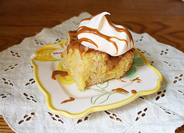Slow Cooker Vanilla Dream Poke Cake