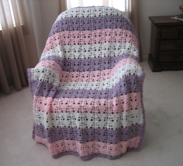 Feminine Eyelet Lace Crochet Afghan