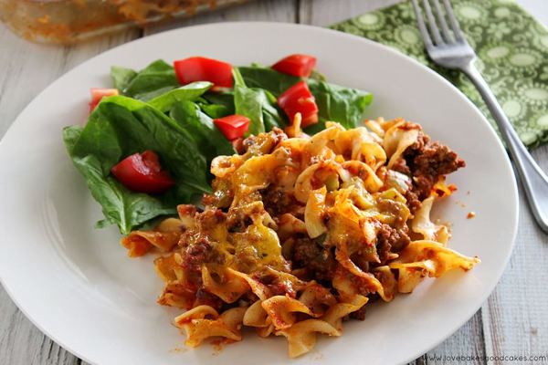 Amish Beefy Sour Cream Noodle Bake Amish Beefy Sour Cream Noodle Bake