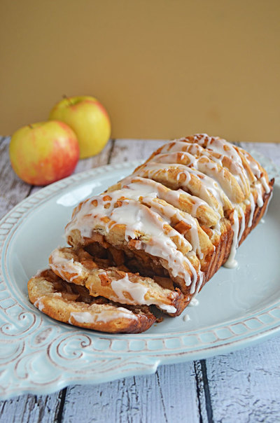 Apple Fritter Pull-Apart Bread Apple Fritter Pull-Apart Bread