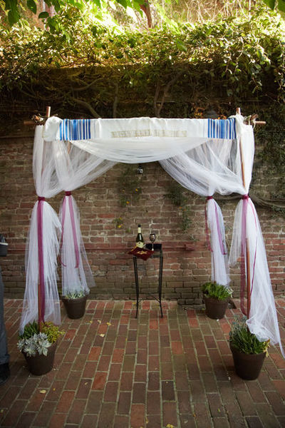 Easy DIY Chuppah