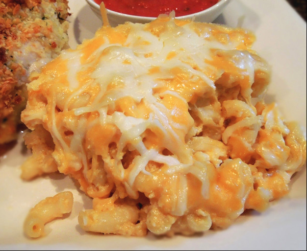 Slow Cooked Triple Cheddar Mac and Cheese Slow Cooked Triple Cheddar Mac and Cheese