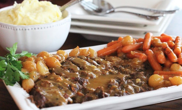 Slow Cooker Roast with Creamy Mushroom Gravy