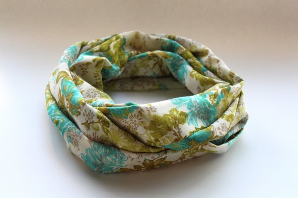 Lightweight Infinity Scarf
