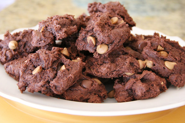 Stupidly Easy Chocolate Peanut Butter Cookies Stupidly Easy Chocolate Peanut Butter Cookies