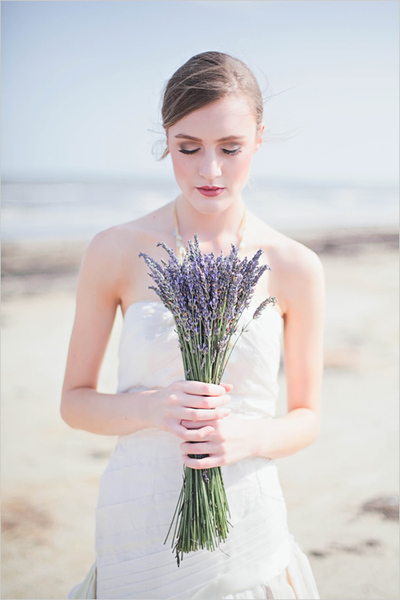 Lovely DIY Beach Wedding Makeup Lovely DIY Beach Wedding Makeup