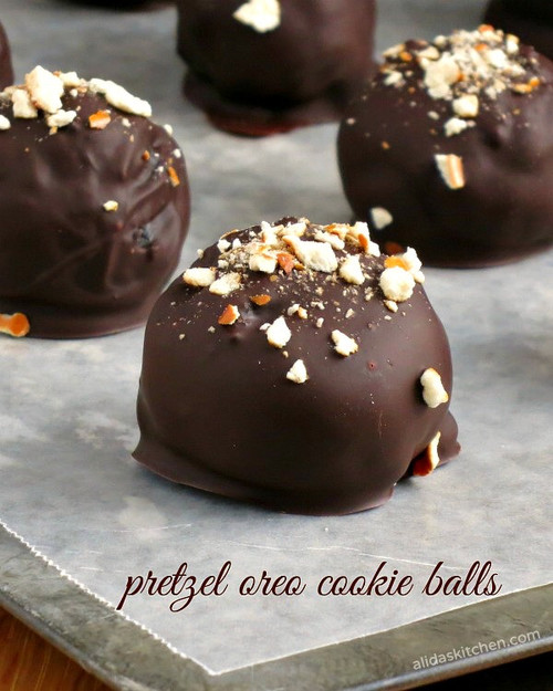 Pretzel Surprise Oreo Balls Pretzel Surprise Oreo Balls