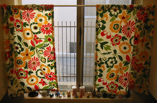 Vintage Button Kitchen Curtains Vintage Button Kitchen Curtains