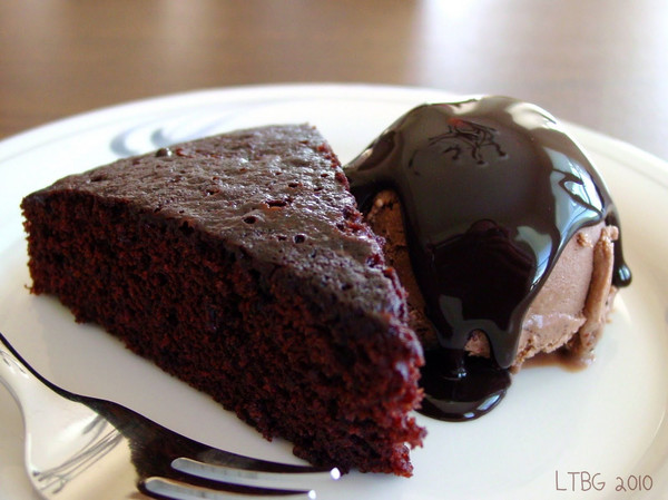 All-In-One Cake Pan Cake All-In-One Cake Pan Cake