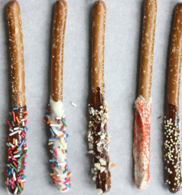 Sweet 'N Salty Chocolate-Dipped Pretzel Sticks Sweet N Salty Chocolate-Dipped Pretzel Sticks
