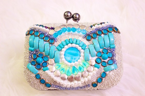 DIY Beaded Emilio Pucci Clutch DIY Knockoff Beaded Emilio Pucci Clutch