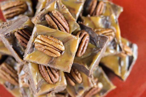 Homemade Turtle Fudge Homemade Turtle Fudge