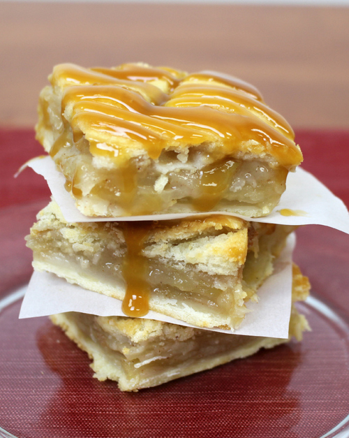 Gooey Apple Pie Bars