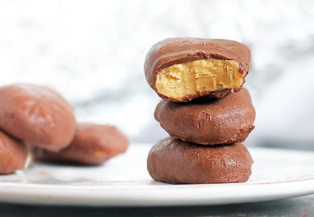Copycat Reese's Peanut Butter Eggs Copycat Reeses Peanut Butter Eggs