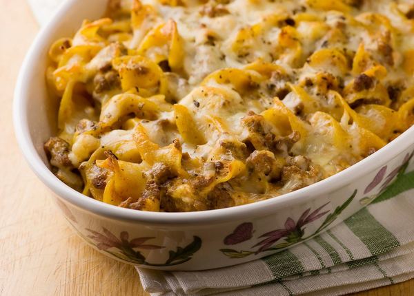 Easy Cheesy Beef Stroganoff Casserole Easy Cheesy Beef Stroganoff Casserole