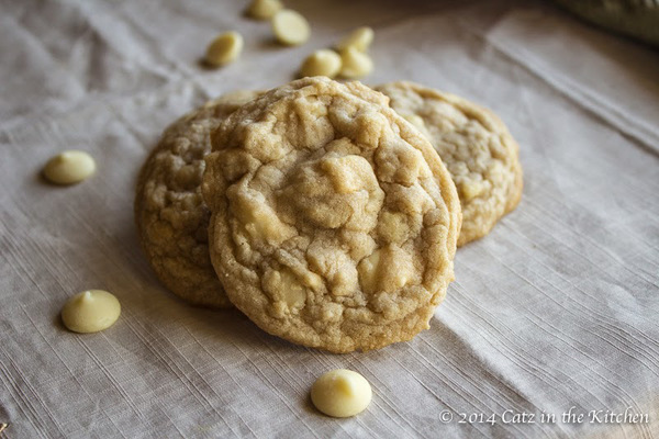 White Chocolate Chip Macadamia Nut Cookies White Chocolate Chip Macadamia Nut Cookies