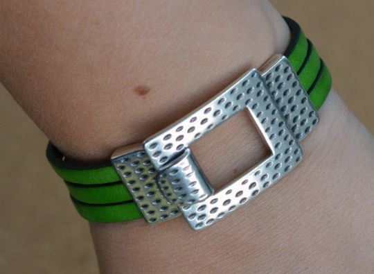 Fast Flat Leather Bracelet Fast Flat Leather Bracelet