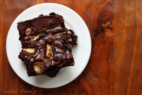 Homemade Fudgy Twix Brownies Homemade Fudgy Twix Brownies