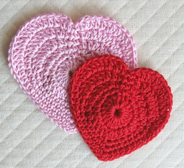 Pink and Red Crochet Hearts Pattern