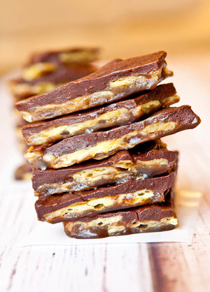 Chocolate Saltine Toffee