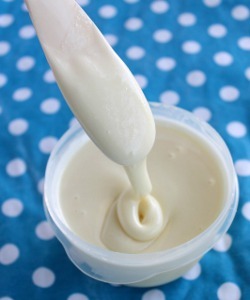 How to Make Sweetened Condensed Milk