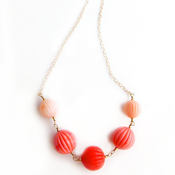 Ombre Coral Necklace Ombre Coral Necklace