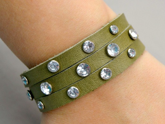 Riveted DIY Leather Bracelet Riveted DIY Leather Bracelet